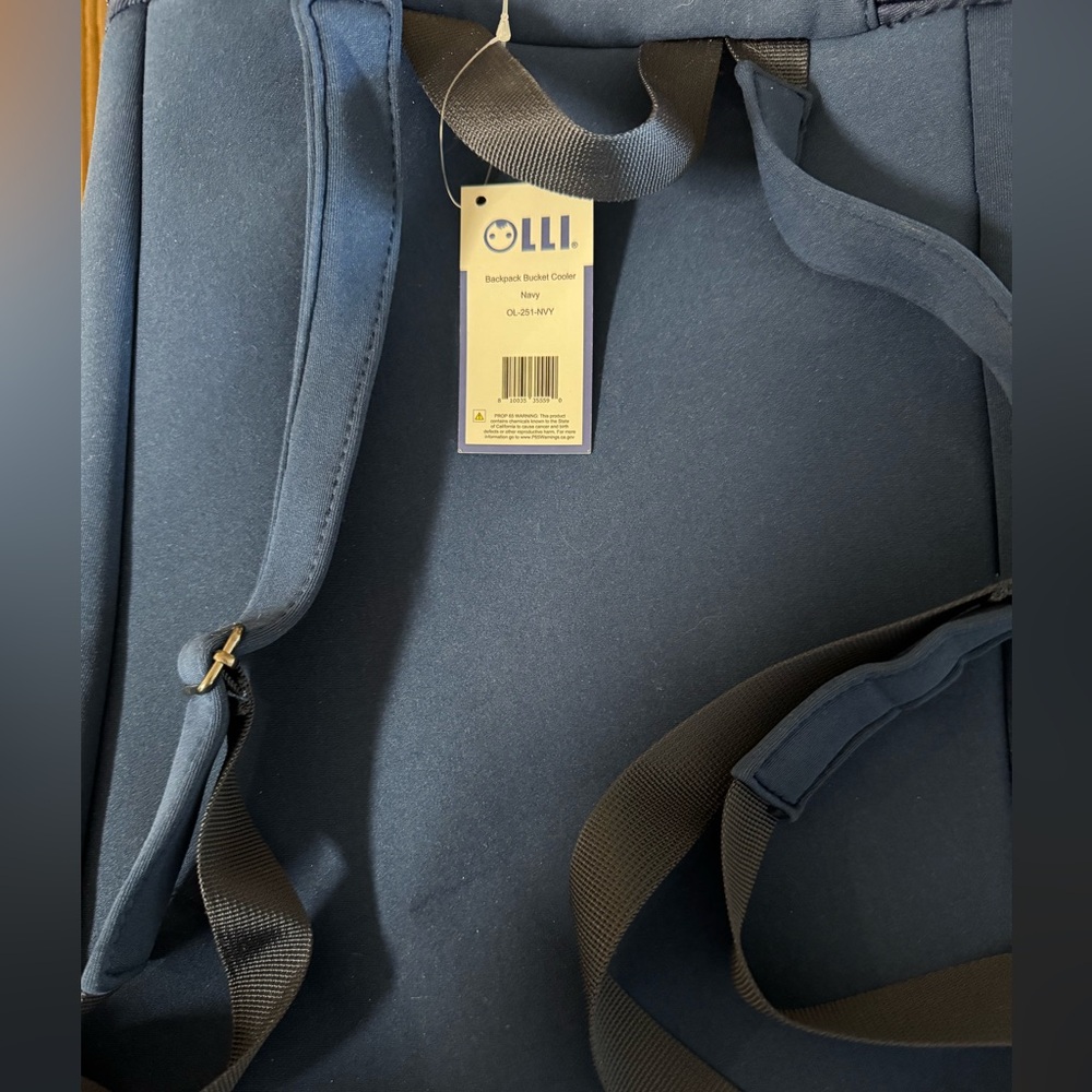 🎒OLLI Navy Blue insulated Backpack Bucket Cooler carry all travel hiking  - NWT - Picture 2 of 6
